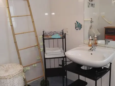 Maison en bois avec jardin, idéal randonnée, fibre haut débit, équipements bébé près du Mans et Tours - Photo 8