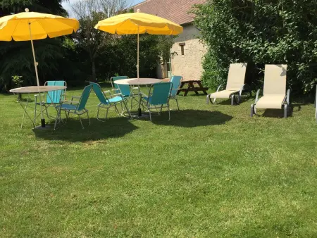Manoir de charme avec jardin, salle de jeux et proche du Mans (25 min) - Photo 2