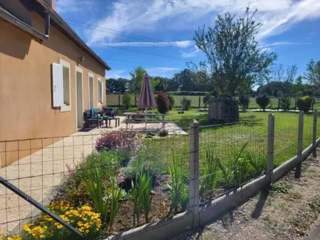 Gîte tout confort près du circuit des 24 Heures, cadre verdoyant, étang clos, 6 pers., lits faits - Photo 2