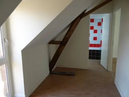 Gîte rénové en pleine campagne près du Mans : 5 chambres, terrasse, barbecue, accès Paris facile - Photo 5