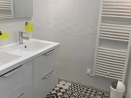 Gîte tout confort près du circuit des 24H du Mans - 3 chambres, jardin et parking privé - Photo 3