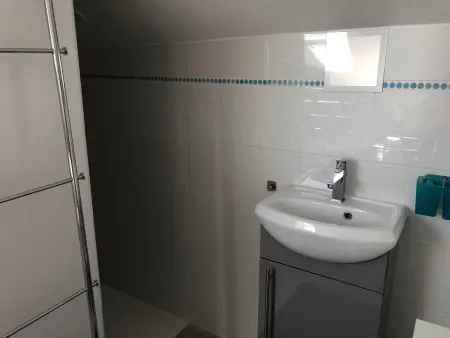 Gîte tout confort près du circuit des 24H du Mans - 3 chambres, jardin et parking privé - Photo 5