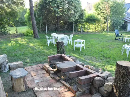 Grande maison familiale avec jardin, terrasse et équipements de loisirs, proche forêt de la Charnie - Photo 2