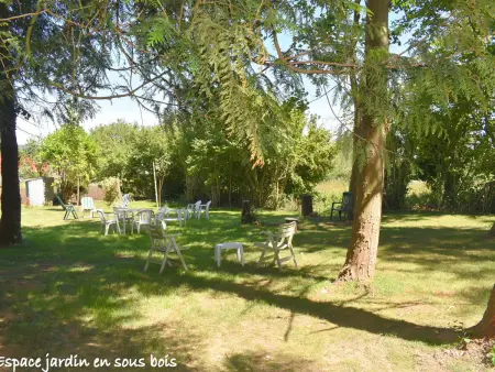 Grande maison familiale avec jardin, terrasse et équipements de loisirs, proche forêt de la Charnie - Photo 17
