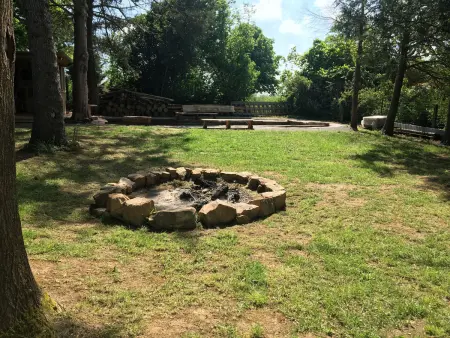 Grande maison familiale avec jardin, terrasse et équipements de loisirs, proche forêt de la Charnie - Photo 20