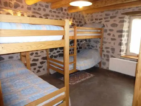 Gîte charmant pour 8 pers à Rauret avec cheminée, terrasse et accès  Tourisme et Handicap - Photo 9