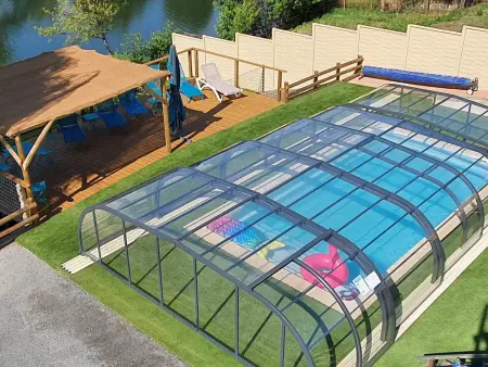 Gîte familial avec piscine privative chauffée, terrasse sur le Loir et proche du Zoo de La Flèche - Photo 1
