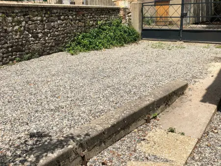 Maison de Village avec Jardin, Parc Privé et Box Fibre, Animaux Bienvenus, à 15 min du Mans - Photo 22