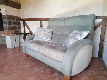 Gîte en campagne rénové avec cheminée, grands jardins, WiFi, près d'un village médiéval. - Photo 30