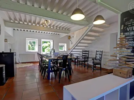 Maison de vacances spacieuse avec jardin et animaux admis - Photo 8