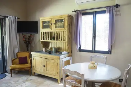 Ferienhaus in Bédarrides, Maison en pierre près des vignobles Châteauneuf - Photo 4