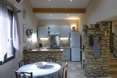 Ferienhaus in Bédarrides, Maison en pierre près des vignobles Châteauneuf - Photo 5