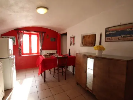 Gîte chaleureux entre festivals, nature et confort avec wifi à Jullianges - Photo 5