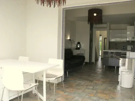 Villa climatisée avec terrasse et parking, 2 chambres, WiFi, proche plage d'Agde - Photo 3