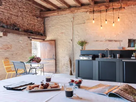 Charmante maison en pierre avec jardin, cheminée et Wifi - Photo 27