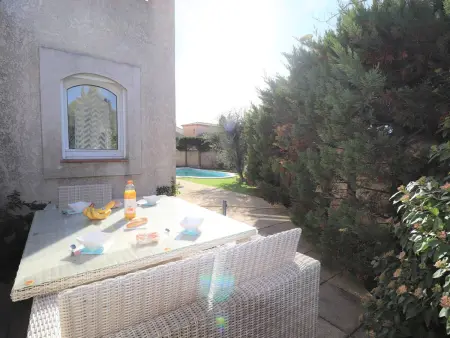 Villa 3 étoiles avec piscine privée, 500m de la plage, 4 chambres pour 6-8 pers. au Grau-du-Roi - Photo 8