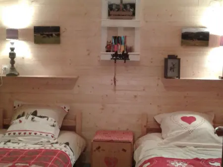 Chalet cosy proche de Gérardmer et Colmar - Nature, WIFI, 2 chambres, terrasse, garage - Photo 7