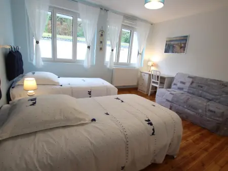 Maison familiale rénovée avec vue mer et terrasse à Digosville - Photo 14