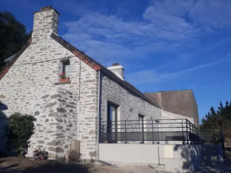 Maison familiale rénovée avec vue mer et terrasse à Digosville - Photo 18