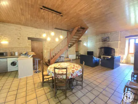 Maison indépendante près de Sarlat, cheminée, animaux acceptés - Photo 3
