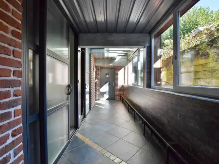 Villa spacieuse avec terrasse et jardin, animaux et parking admis - Photo 11