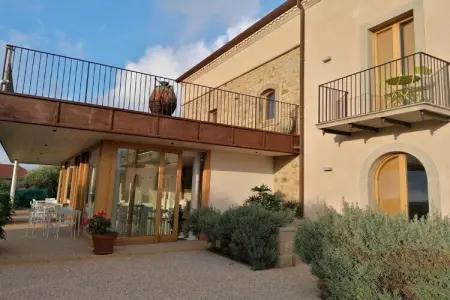 Hotel Alimunera, Villa à Naso avec piscine privée - Photo 2