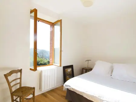 Grande Maison avec terrasse et proche rivière en Berry - Photo 18