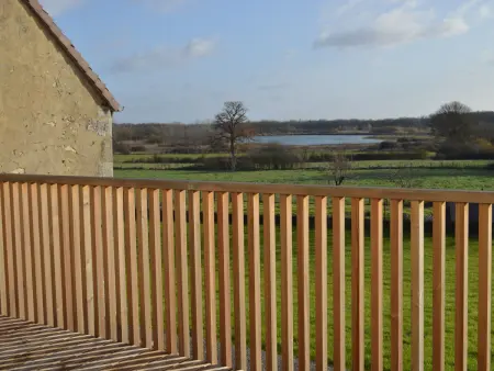 Presbytère écorénové avec terrasse et vue sur étang, proche Parc Naturel Régional de la Brenne - Photo 8