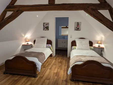 Gîte lumineux au cœur d'Épieds-en-Beauce, proche Orléans - Tout confort, animaux acceptés - Photo 6