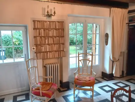 Gîte spacieux au cœur du Val de Loire, entre Orléans et Blois, avec jardin, cour fermée et BBQ ! - Photo 3