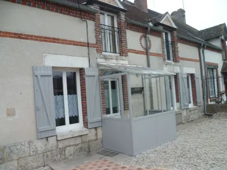 Maison confortable avec cour, proche du Château de La Bussière, idéale pour explorations. - Photo 17
