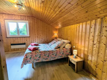 Chalet de Montagne Chaleureux avec Cheminée, Terrasse et Proche Ski - Photo 12