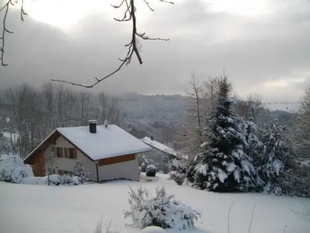 Chalet de Montagne Chaleureux avec Cheminée, Terrasse et Proche Ski - Photo 24