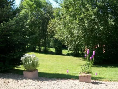 Chalet de Montagne Chaleureux avec Cheminée, Terrasse et Proche Ski - Photo 27