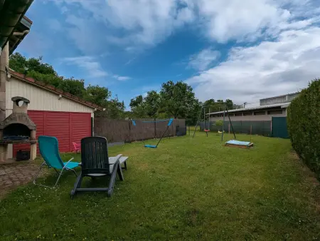 Gîte spacieux avec terrasse, 3 chambres, équipements bébé, à 16 km de Gérardmer - Photo 4
