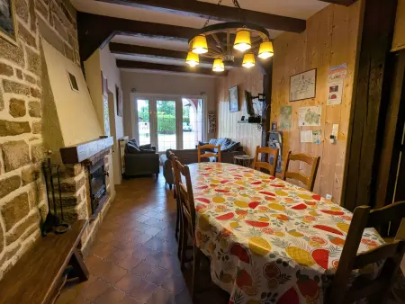 Gîte spacieux avec terrasse, 3 chambres, équipements bébé, à 16 km de Gérardmer - Photo 7