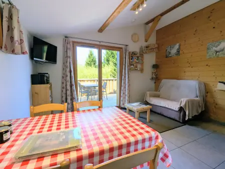 Chalet romantique avec terrasse, confort moderne, proche activités nature et ski à Cornimont - Photo 3