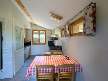 Chalet romantique avec terrasse, confort moderne, proche activités nature et ski à Cornimont - Photo 4