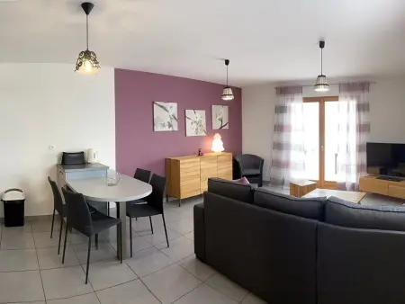 Chalet tout confort avec piscine, terrasse, et sauna privé en montagne - Photo 5