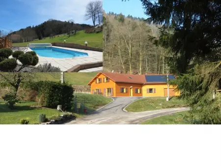Chalet tout confort avec piscine, terrasse, et sauna privé en montagne - Photo 6