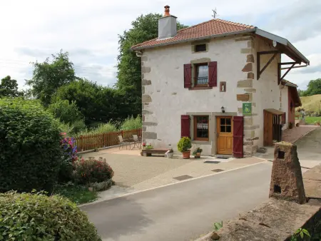 Gîte Tranquille avec Cheminée, Terrasse sur la Saône et Borne EV, Animaux Bienvenus - Photo 5