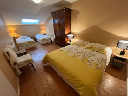 Gîte de Charme avec Terrasse près de Bourbonne-les-Bains, 2 chambres, poêle à bois, Wifi inclus - Photo 3