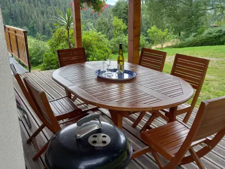 Chalet spacieux avec balcon, WiFi gratuit, proche lac et station de ski - Photo 4
