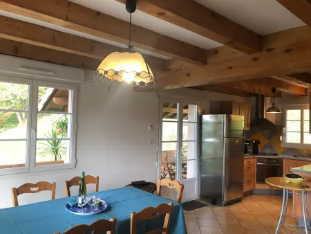Chalet spacieux avec balcon, WiFi gratuit, proche lac et station de ski - Photo 5
