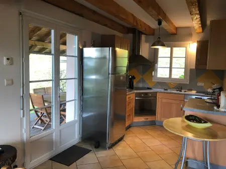 Chalet spacieux avec balcon, WiFi gratuit, proche lac et station de ski - Photo 9