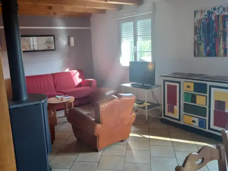 Chalet spacieux avec balcon, WiFi gratuit, proche lac et station de ski - Photo 11