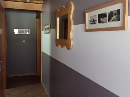 Chalet spacieux avec balcon, WiFi gratuit, proche lac et station de ski - Photo 24