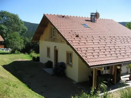 Chalet spacieux avec balcon, WiFi gratuit, proche lac et station de ski - Photo 31