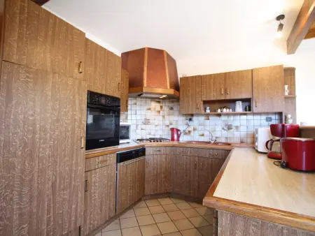 Gîte familial avec salle de jeux, cheminée, terrasse et proche de sites touristiques - Photo 7