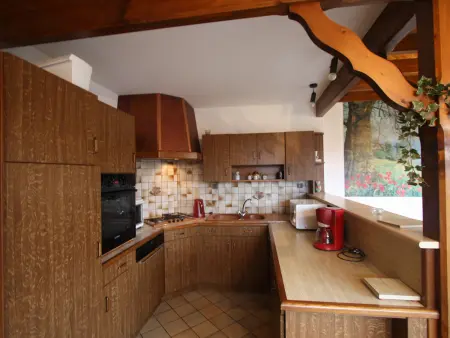 Gîte familial avec salle de jeux, cheminée, terrasse et proche de sites touristiques - Photo 9